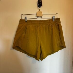 Athleta Hustle 4.5” Running Shorts